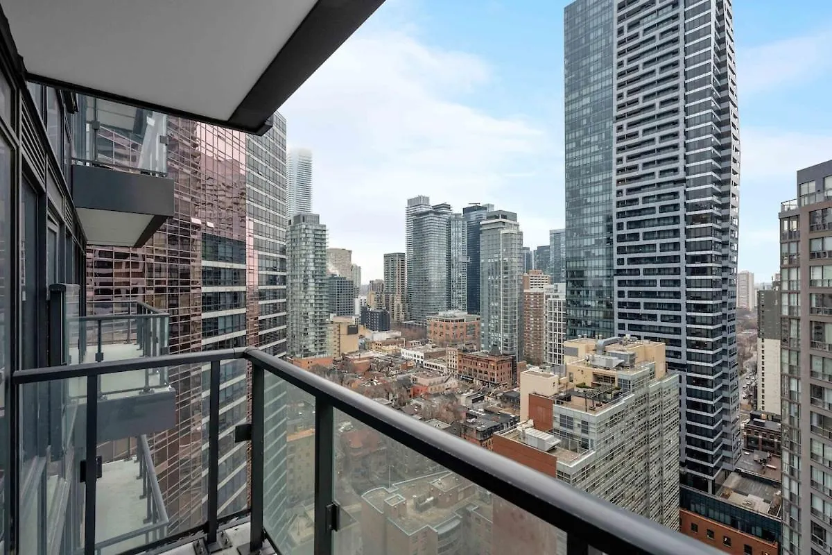 Pleasant 1Br Sofa Bed Close To Uoft Toronto Apartment