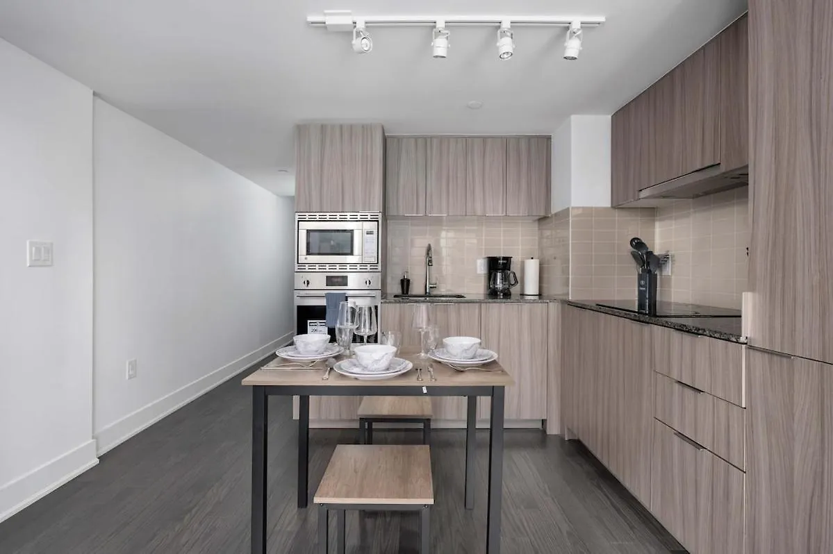Pleasant 1Br Sofa Bed Close To Uoft Торонто Апартаменты